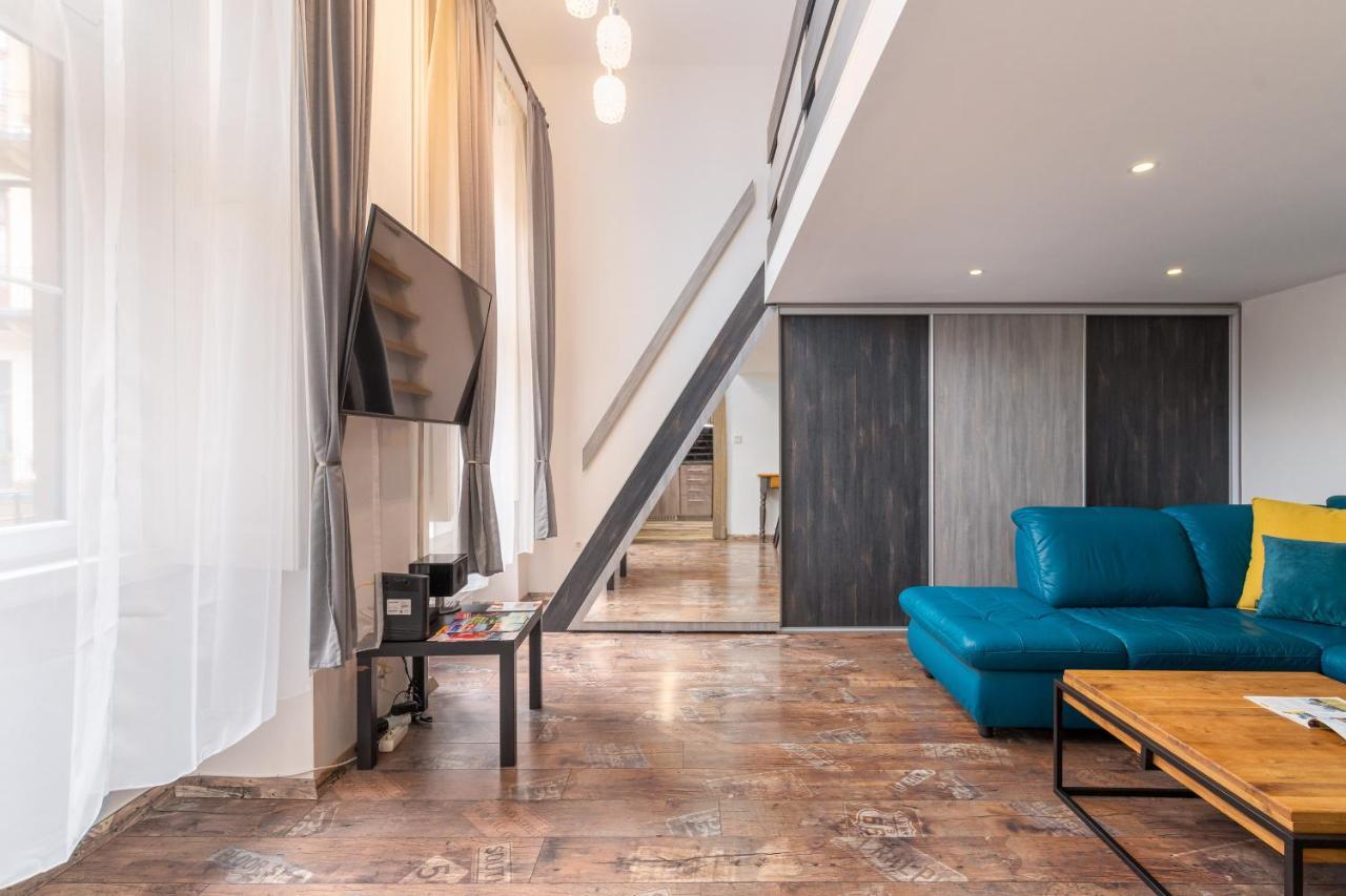 Astoria Blue Апартаменти *